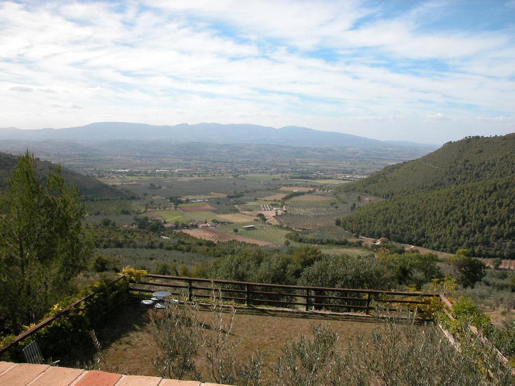 Agriturismo Istrice Innamorato Campello sul Clitunno Eksteriør bilde